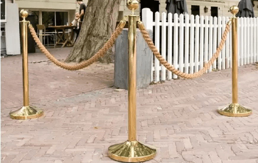 Poteaux d'accueil / Tapis